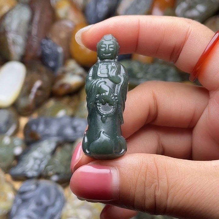 未镶嵌和田玉挂件