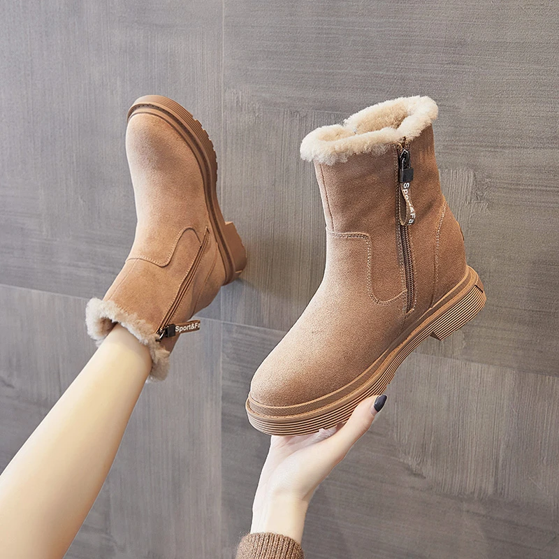 领跑雪地靴女加绒马丁靴爆款冬季加厚短靴中筒防滑保暖棉鞋L305