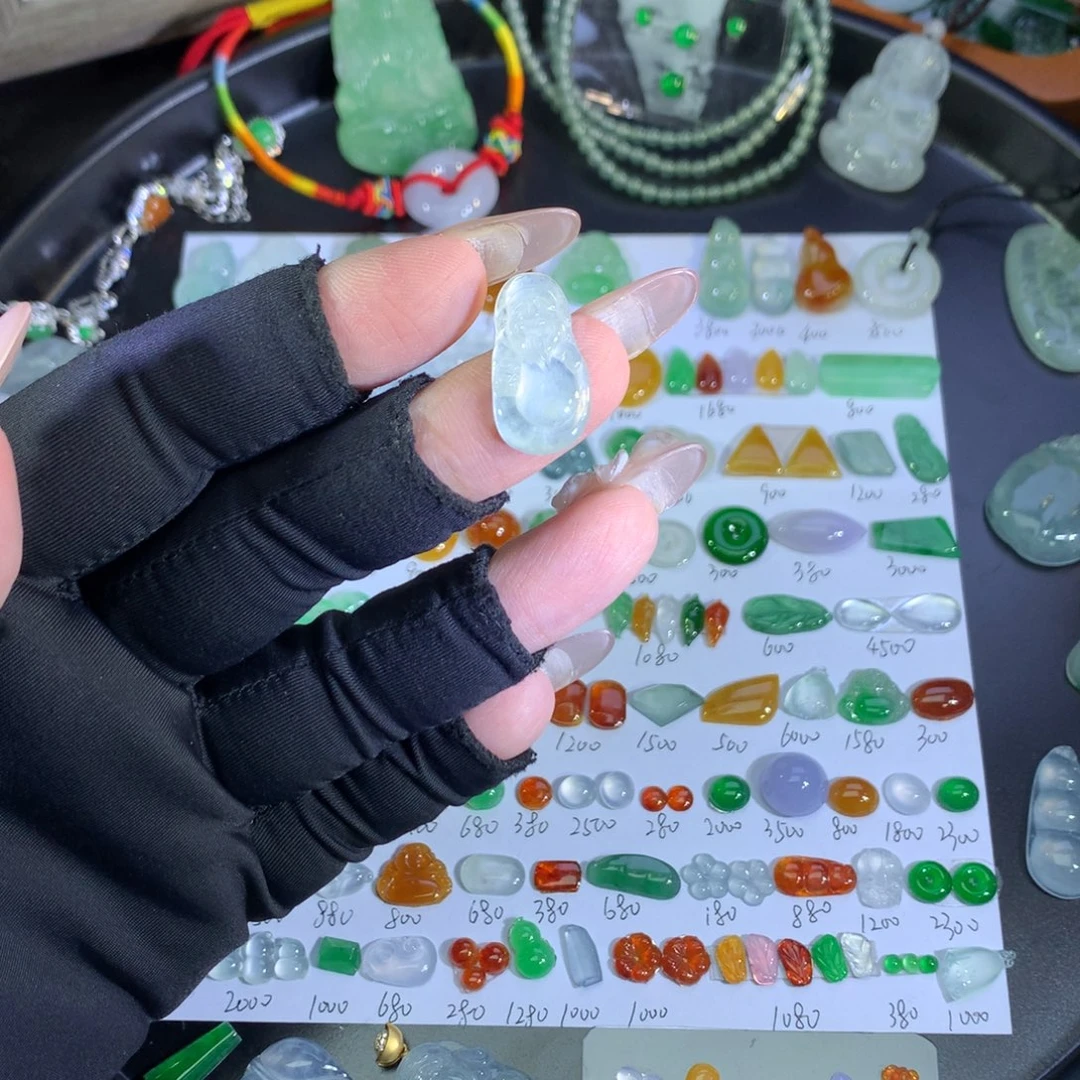 翡翠未镶嵌吊坠(不含链)冰财爷爷