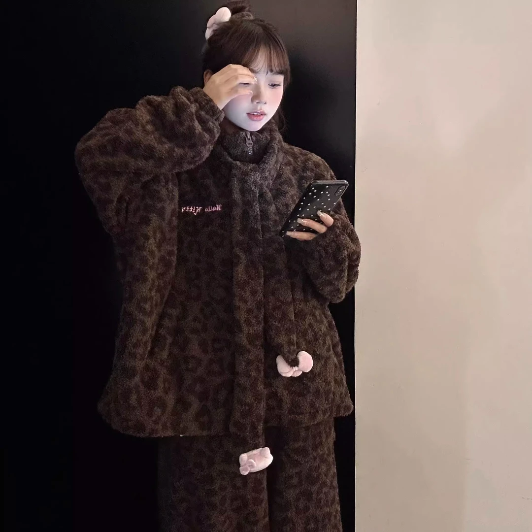 韩系轻奢豹纹珊瑚绒睡衣女秋冬季新款加绒加厚保暖家居服大码套装