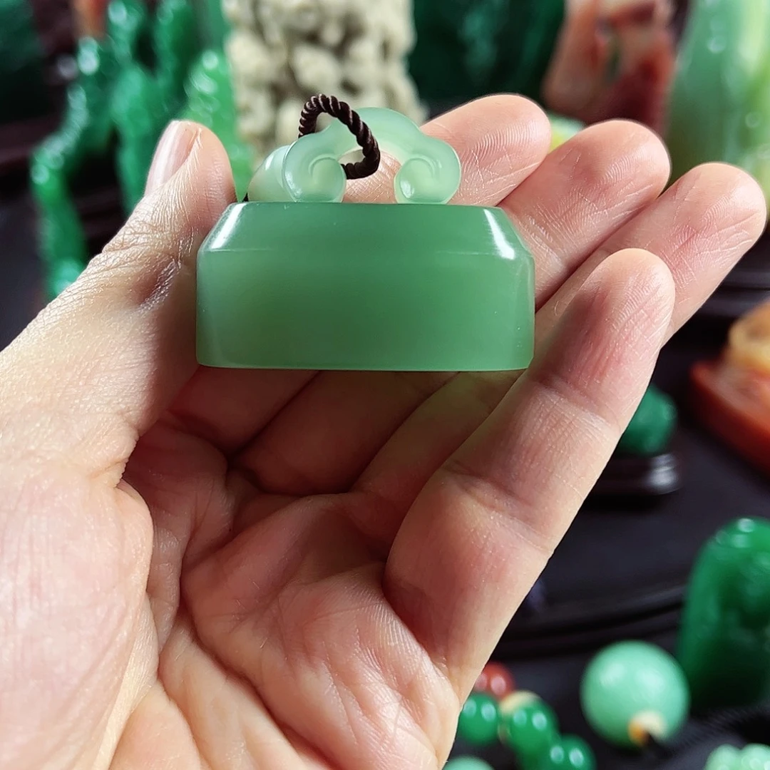 四川石名贵石材梅子青