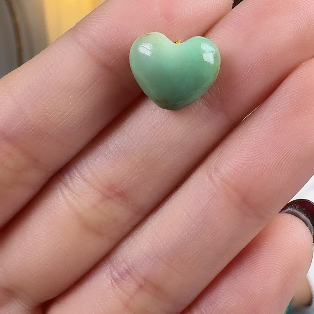 绿松石未镶嵌挂件