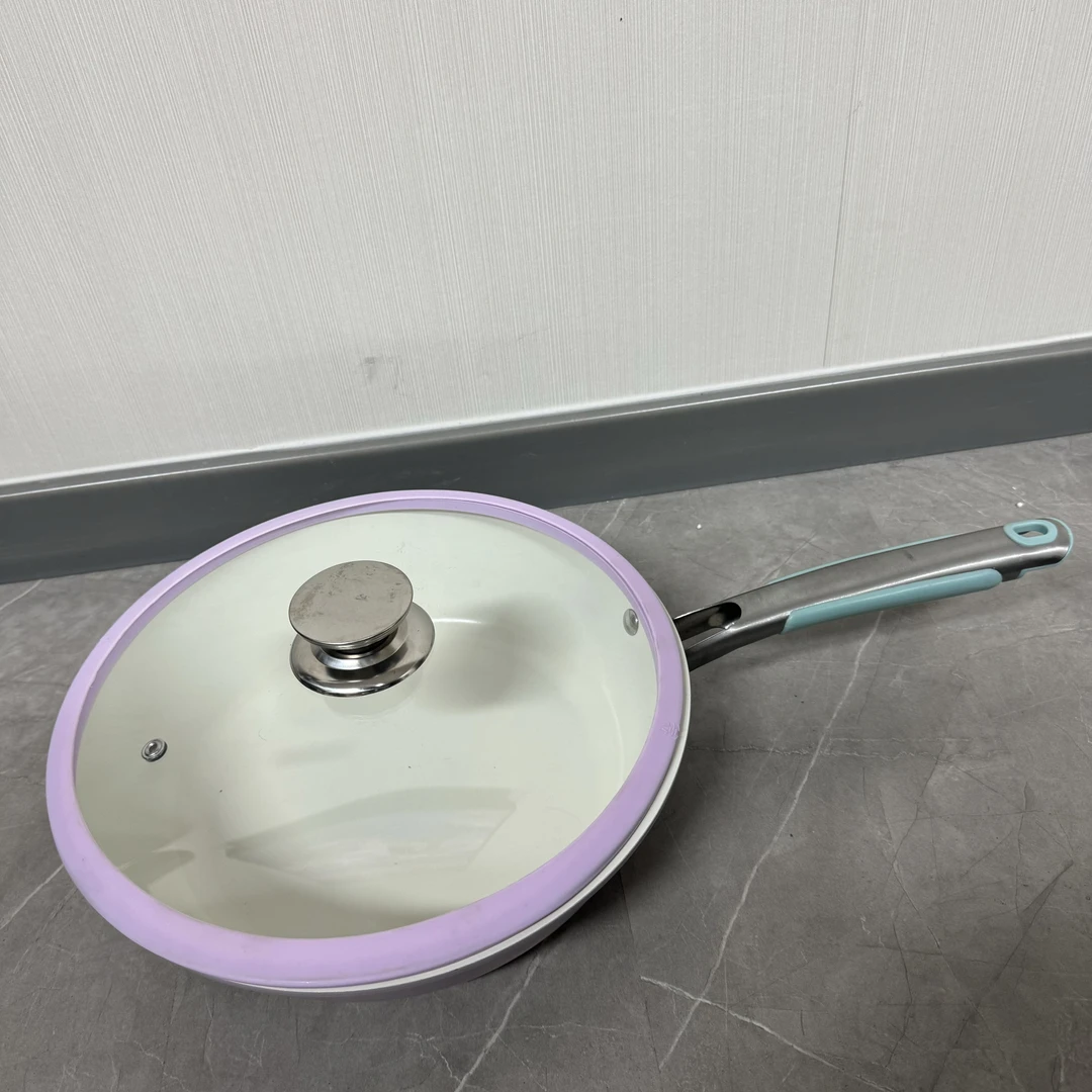 女王炒锅颜色随机