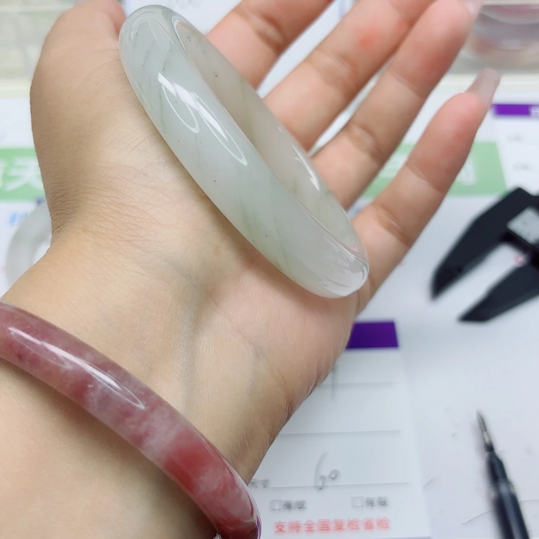 石英质玉未镶嵌手镯79/5960