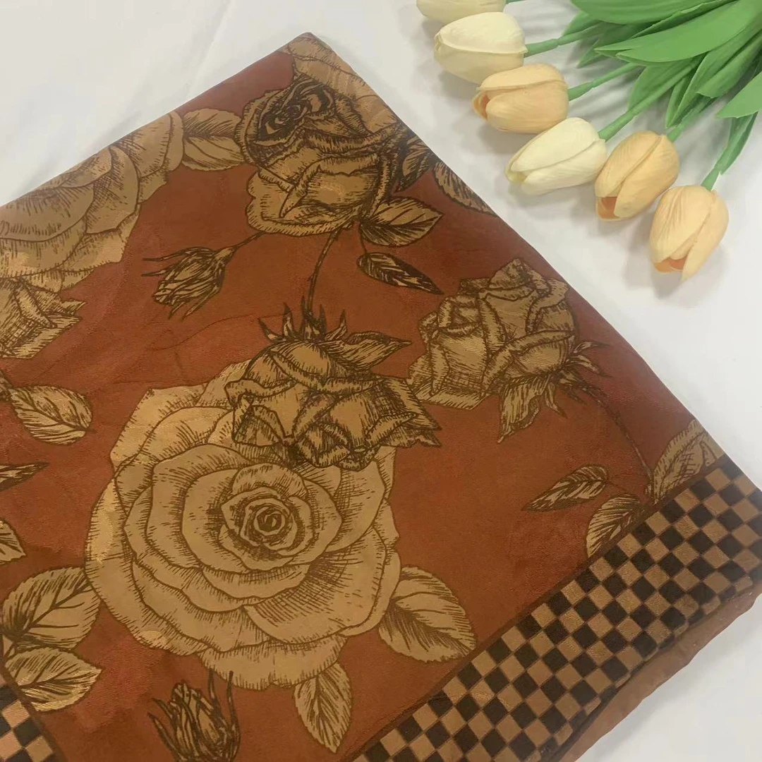 140香云纱方巾-中途逢春 湖丝新重锻135cm丝巾