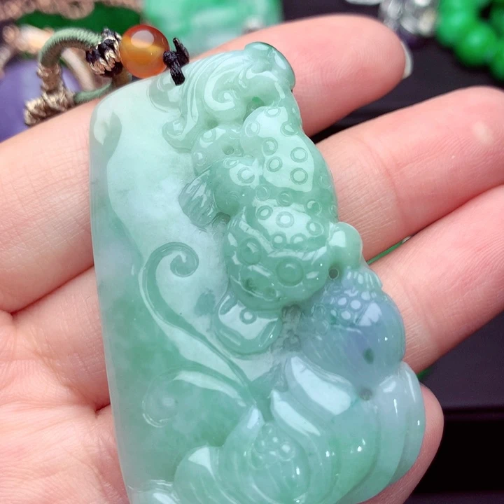 翡翠未镶嵌吊坠(不含链)
