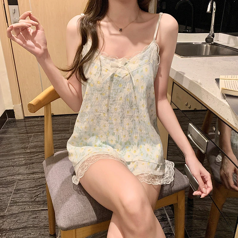 带胸垫睡衣女夏季薄款吊带可爱外穿云朵棉家居服套装网红爆款花朵