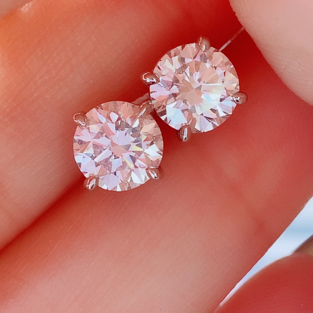 铂Pt950镶嵌实验室培育钻石耳饰1+1ct 经典四爪耳钉