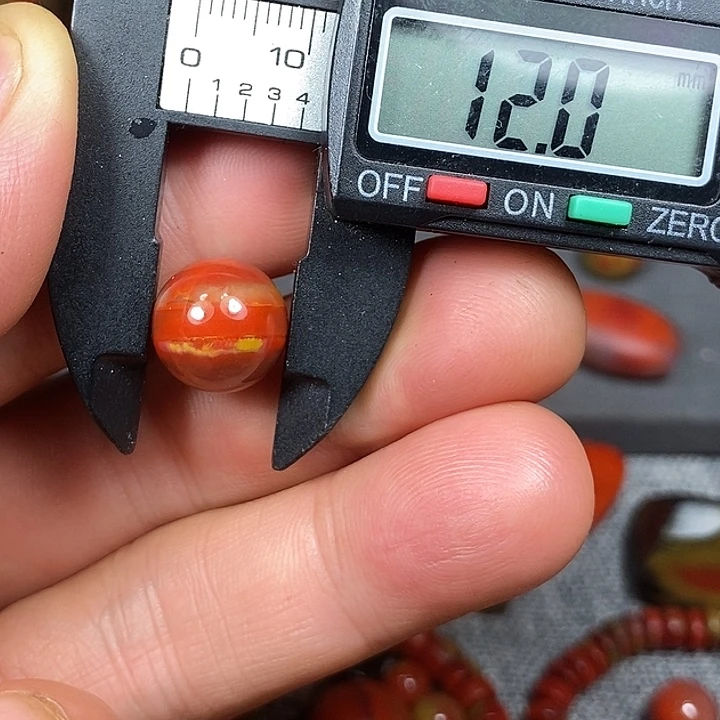 未镶嵌南红玛瑙挂件