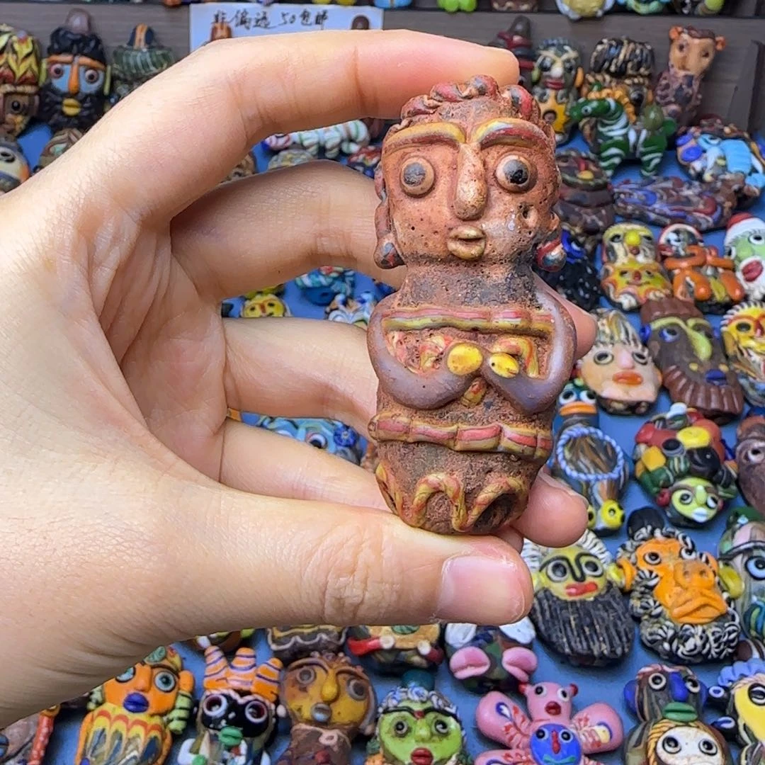 琉璃非金属玻璃颈饰小女孩