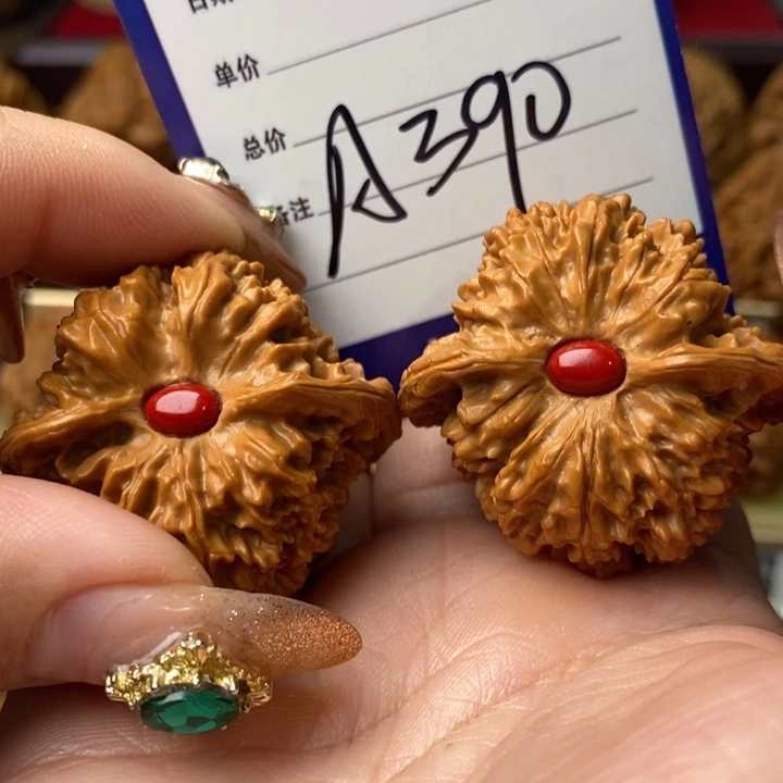 强***强桃核把件精品满天星