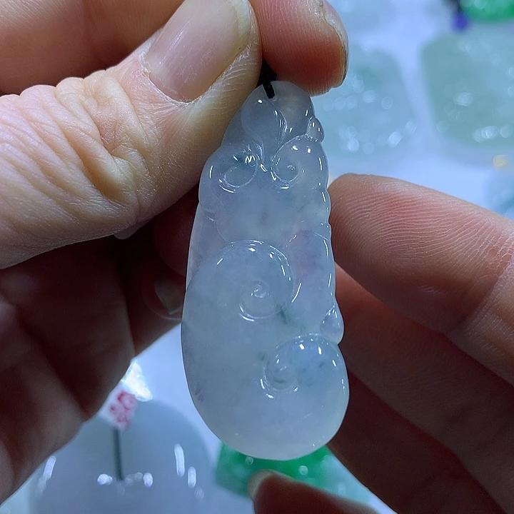 翡翠未镶嵌颈饰天然翡翠A货吊坠