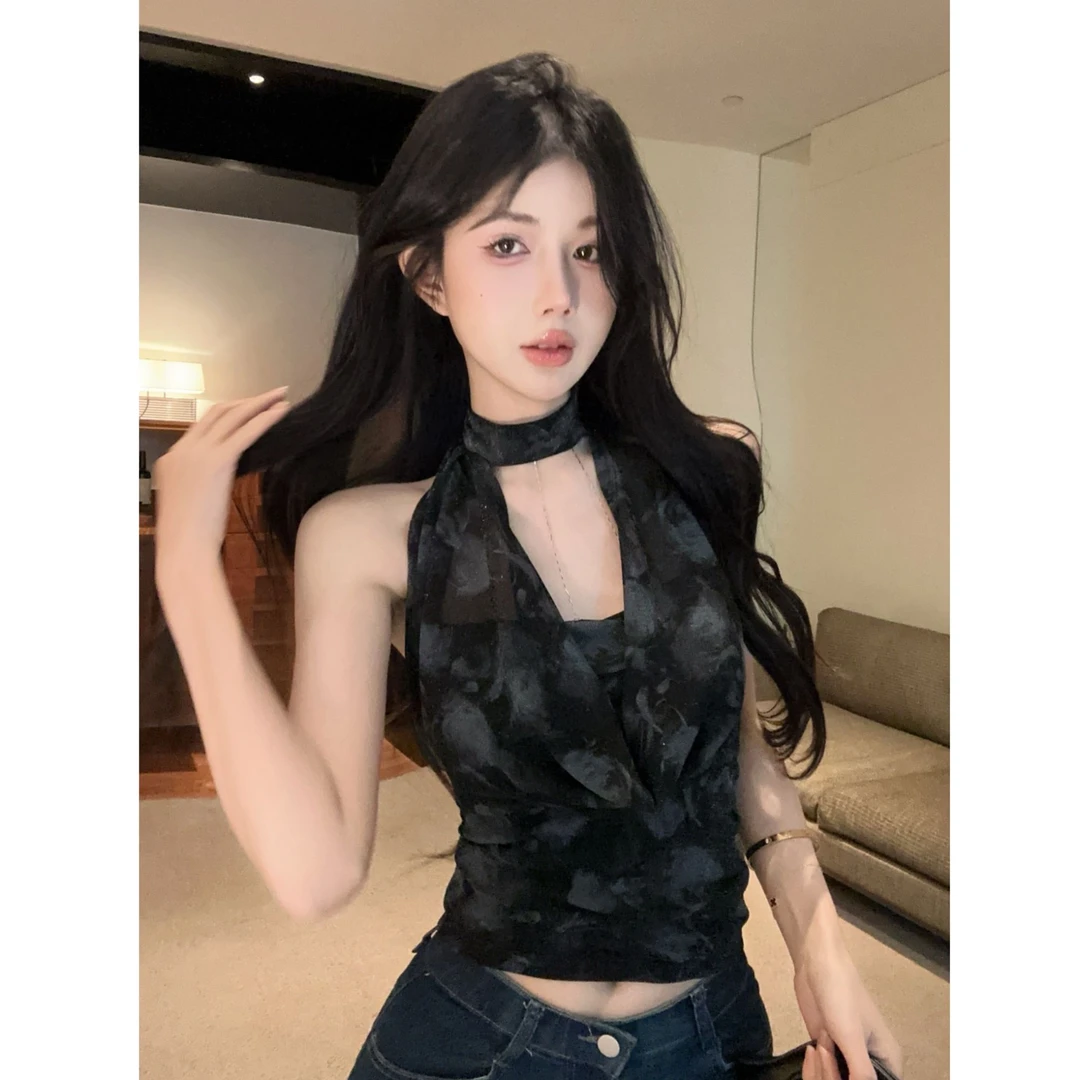 设计感链条荡领挂脖收腰背心女夏季新款修身辣妹上衣