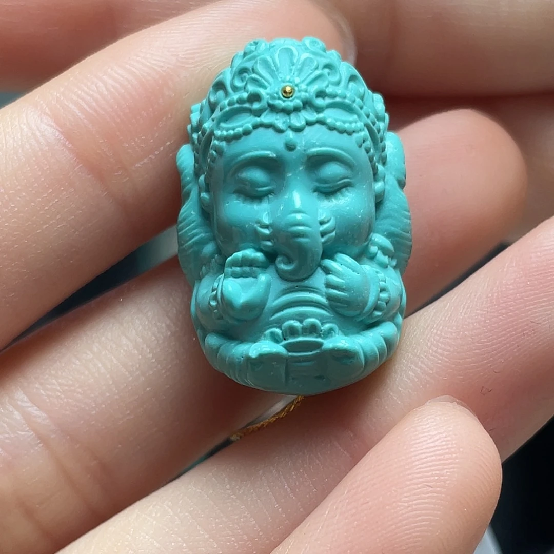绿松石未镶嵌颈饰