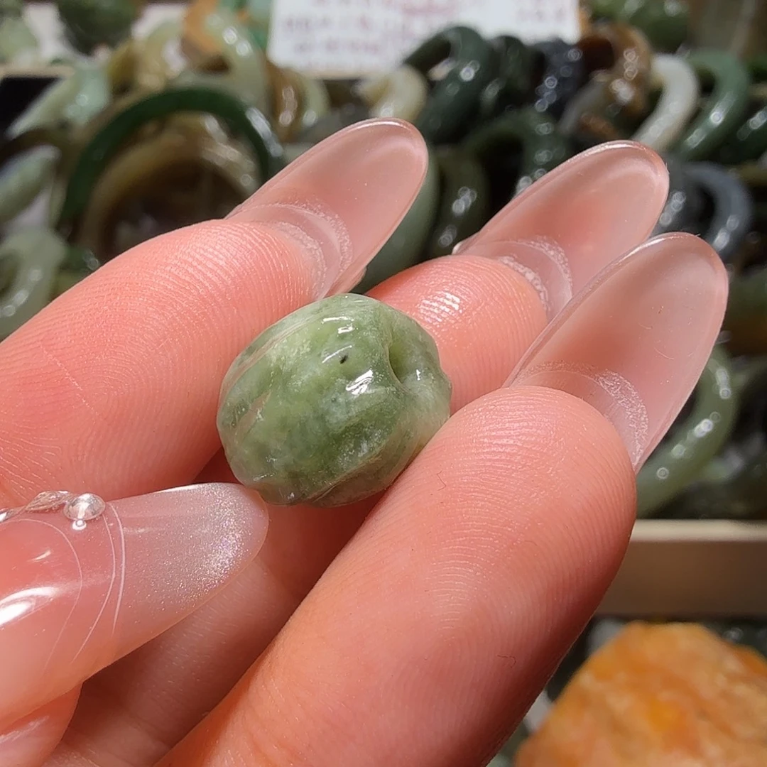 和田玉未镶嵌珠宝奇石