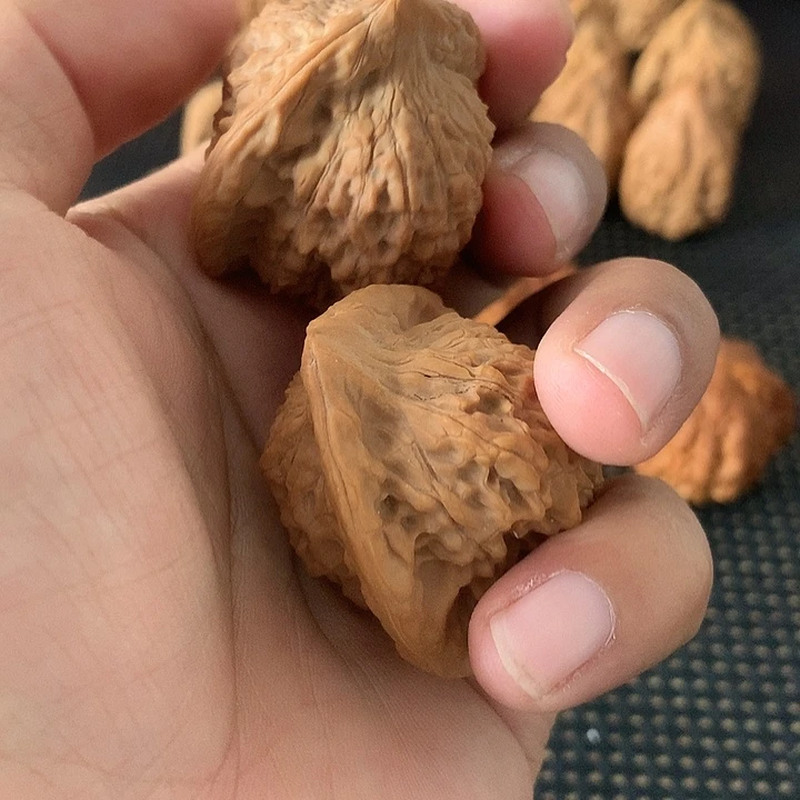 文玩核桃吊坠.****登文玩核桃朱雀核桃