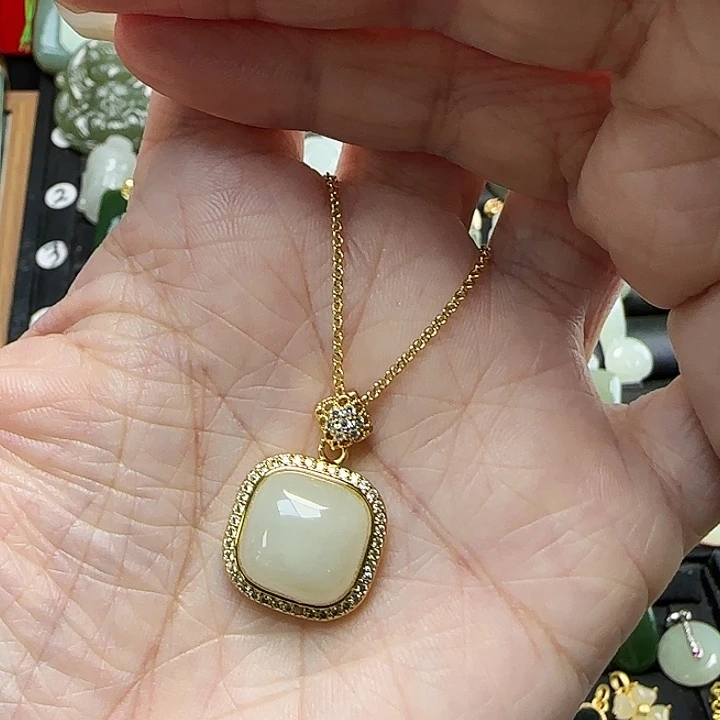 颈饰银S925镶嵌和田玉