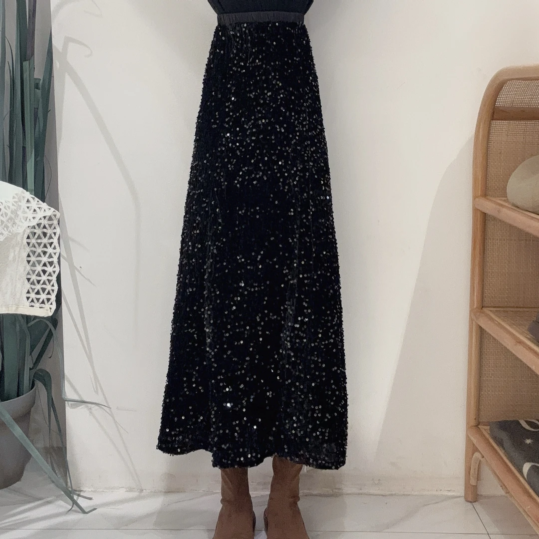 EA40120012B气质风高腰丝绒亮片设计小A版型加厚闪闪发光黑色半裙