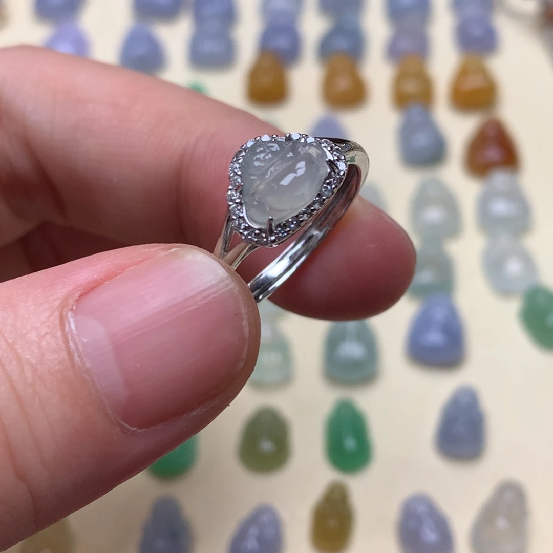 翡翠银S925镶嵌颈饰翡翠佛公戒指