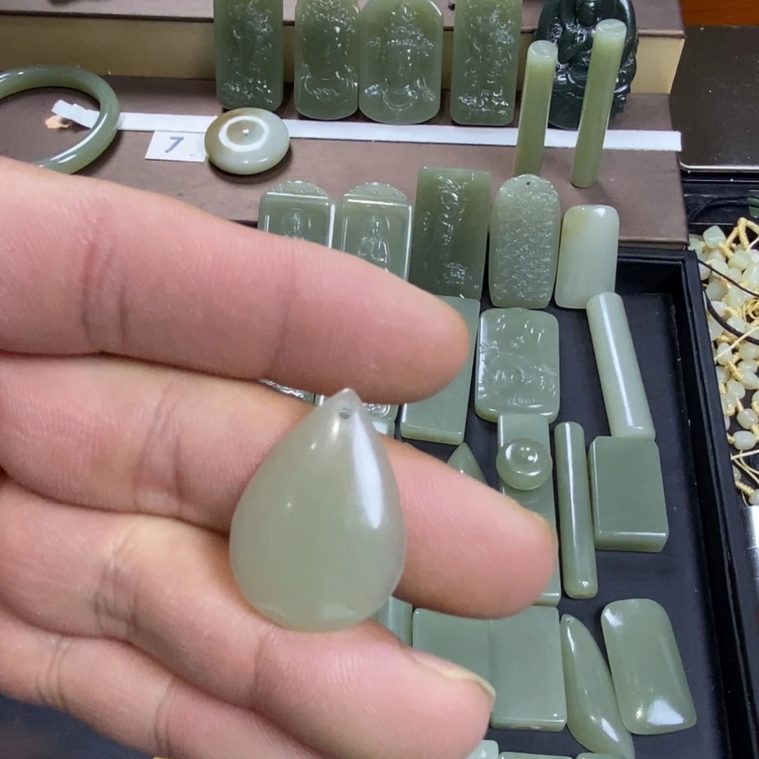 颈饰未镶嵌和田玉芳*姐02