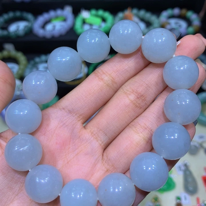 翡翠未镶嵌颈饰翡翠15