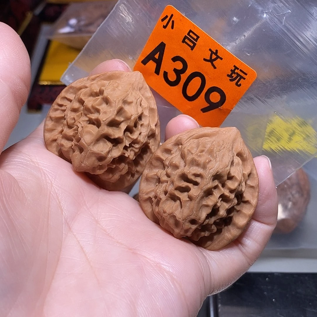 S***g吊坠文玩核桃38全品龙鳞……