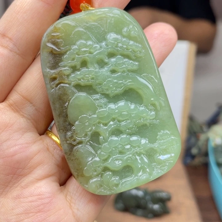 颈饰未镶嵌和田玉