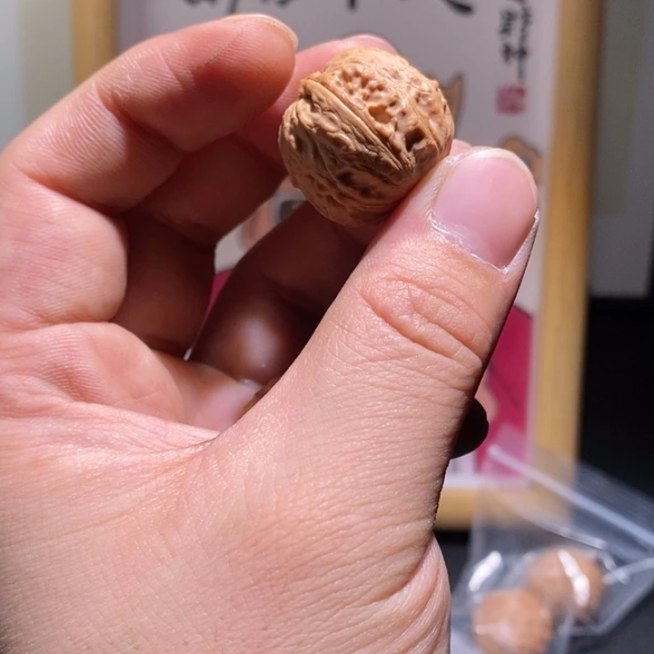 文玩核桃把件磨盘手捻