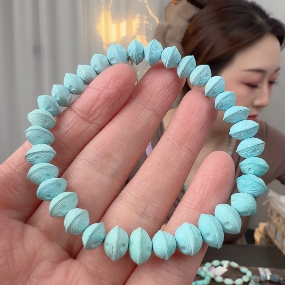 绿松石未镶嵌珠宝奇石