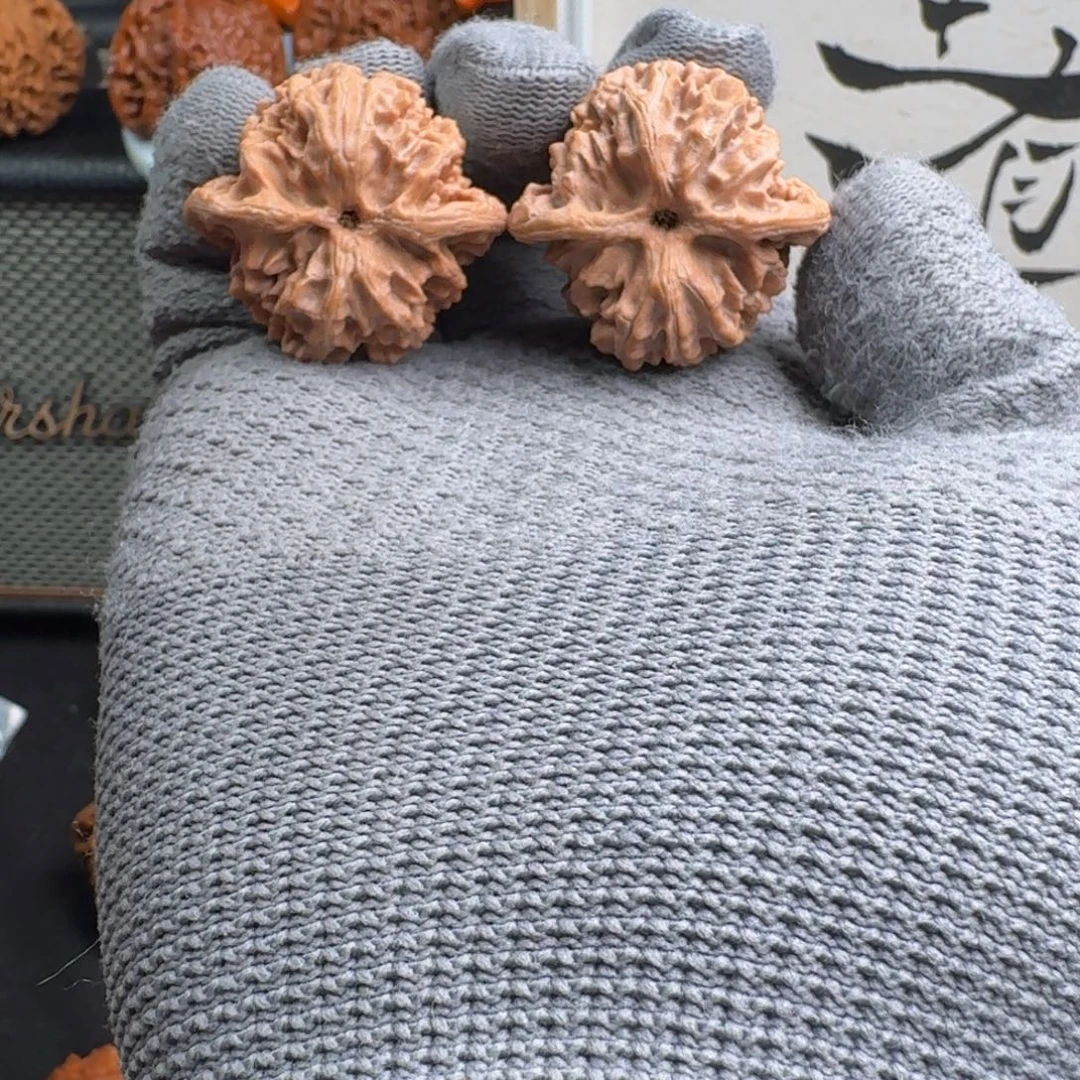 文玩核桃吊坠3501苹果