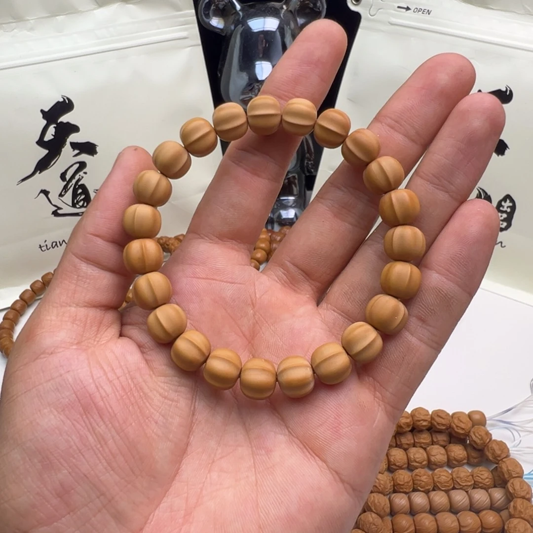猴头核桃吊坠微瑕小鲨鱼