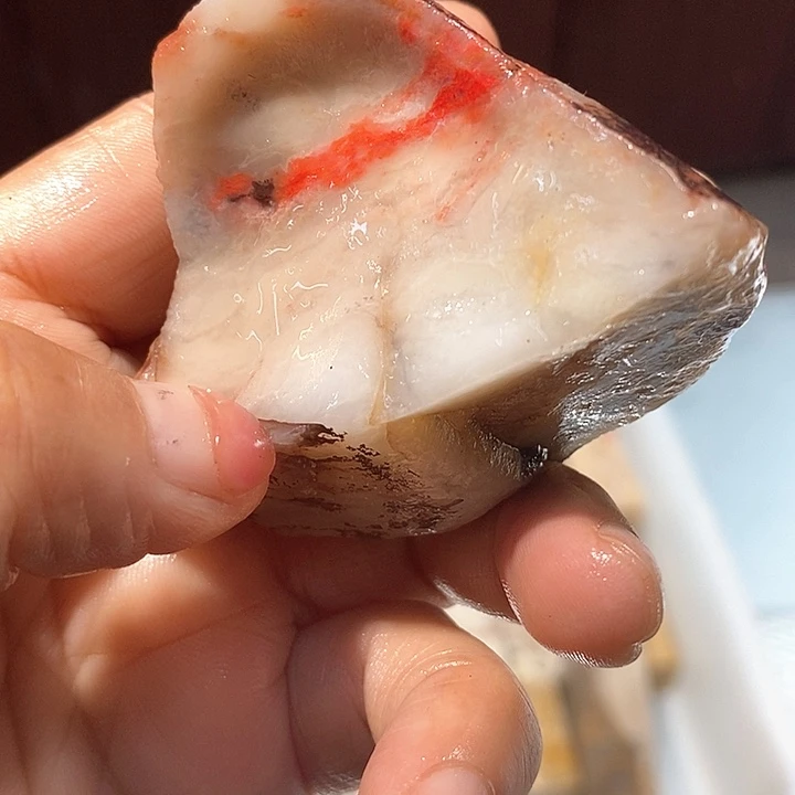 巴林石印石自**者