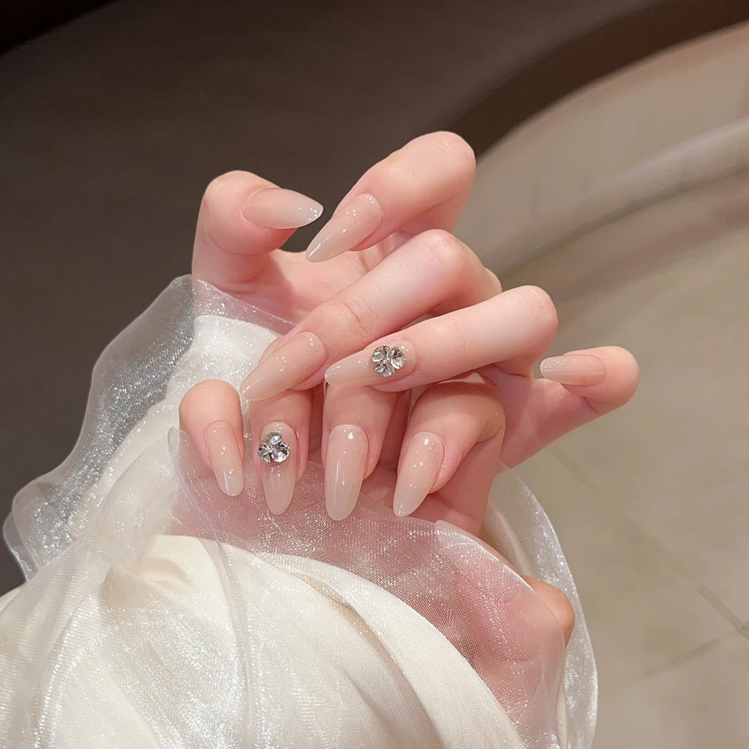 【嬛嬛】夏季限定纯手工穿戴甲高级感裸色闪钻约会必备