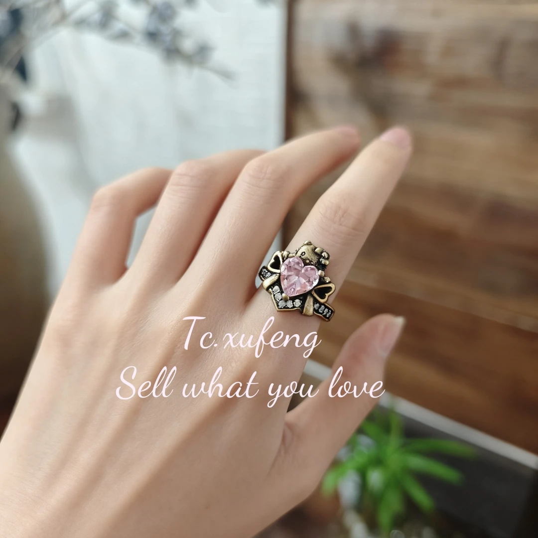 纯铜锆石戒指 可爱爱心HelloKitty凯蒂猫戒指黑金色镶复古不掉色