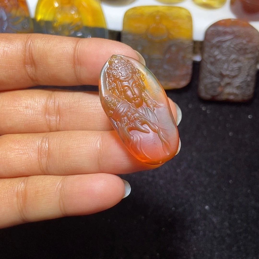 琥珀未镶嵌颈饰缅甸天然琥珀吊坠