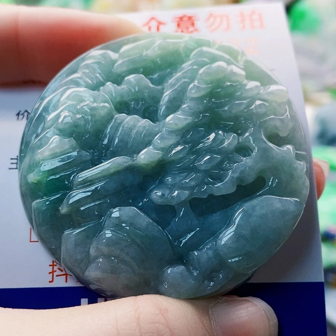 吊坠(不含链)未镶嵌翡翠