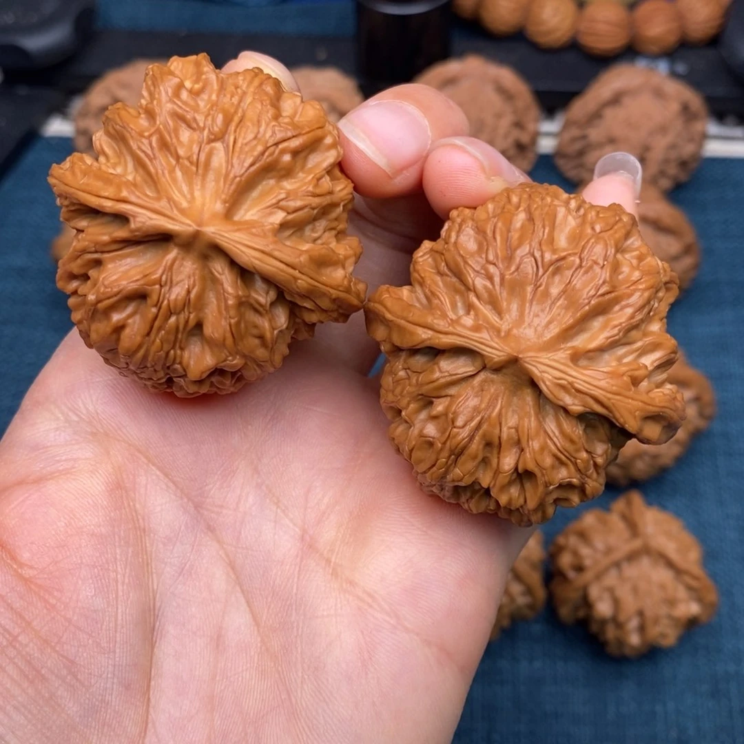 文玩核桃把件43.5精品精配，圆球苹果园