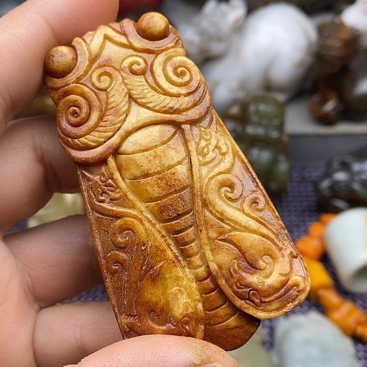 未镶嵌蛇纹石玉颈饰