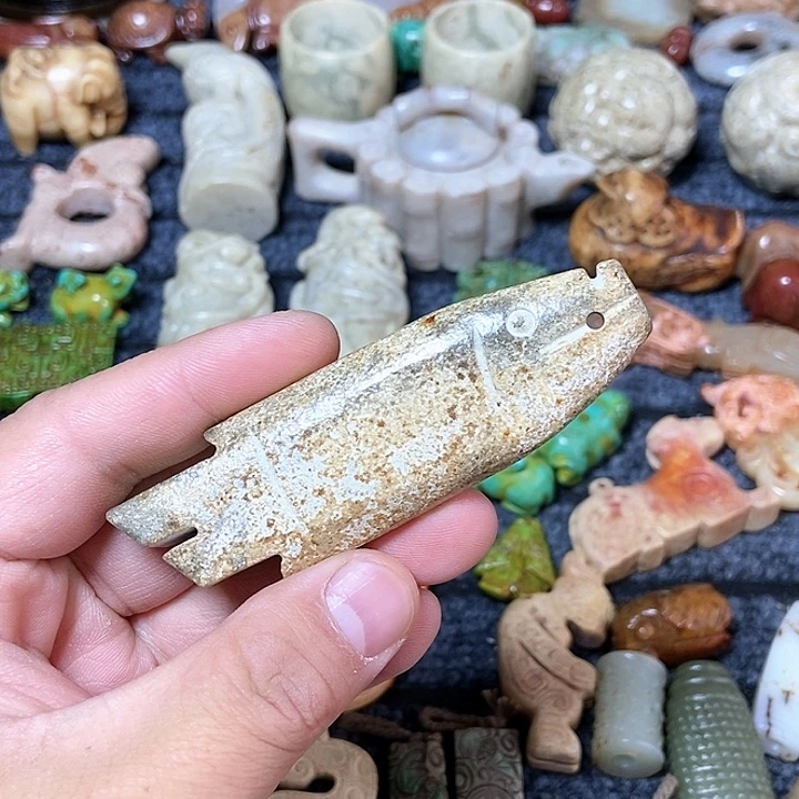 和田玉未镶嵌颈饰171