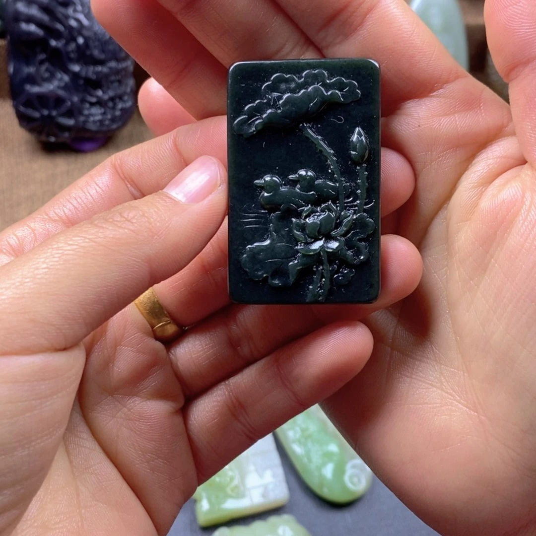 未镶嵌和田玉挂件