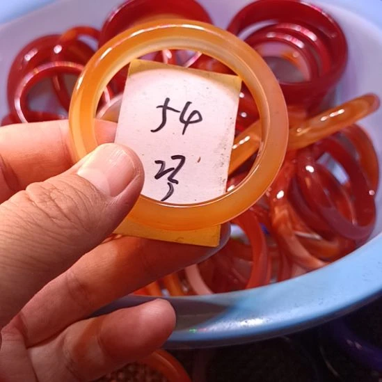 玛瑙/玉髓未镶嵌手镯