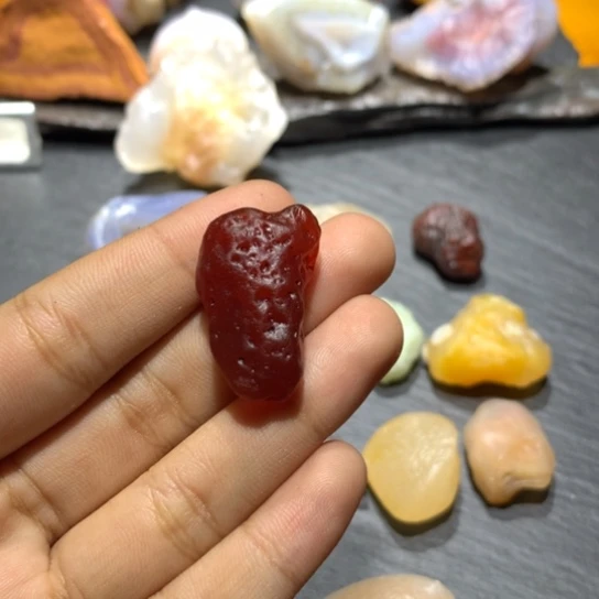 未镶嵌玛瑙/玉髓珠宝奇石