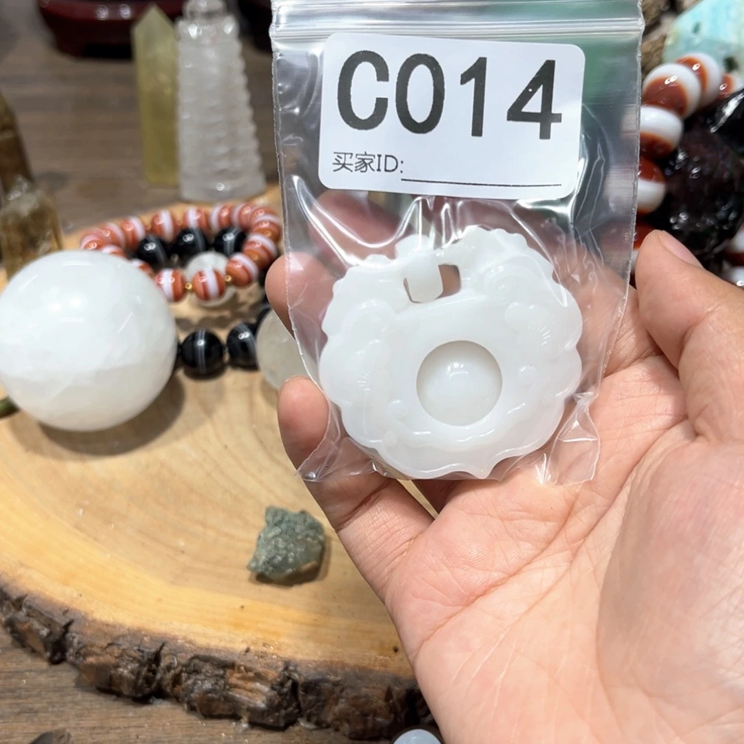 未镶嵌珠宝半成品水晶多样性发其一微瑕
