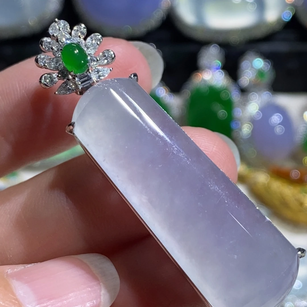 喜***临翡翠18K金镶嵌颈饰无事牌