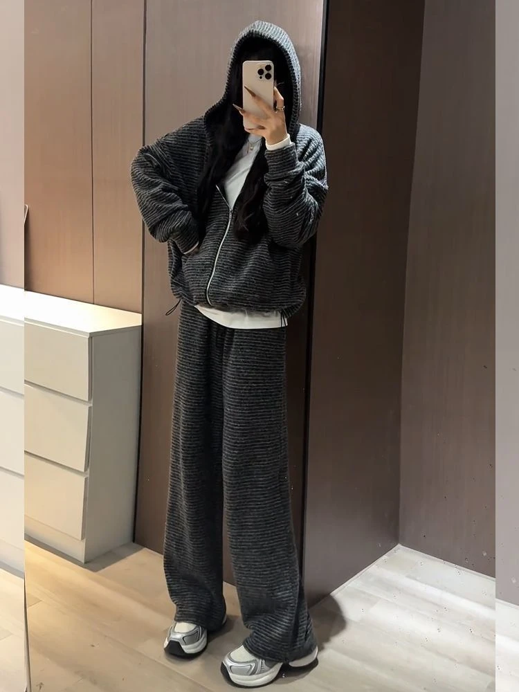 减龄学院风条纹连帽卫衣阔腿裤女套装，宽松显瘦洋气百搭潮流