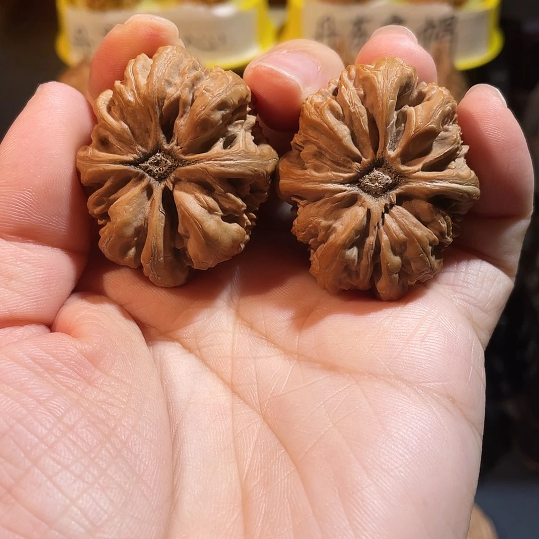 文玩核桃吊坠马蹄