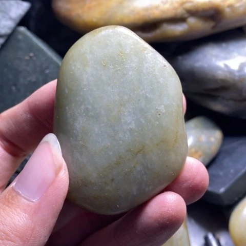 未镶嵌和田玉（糖玉）挂件