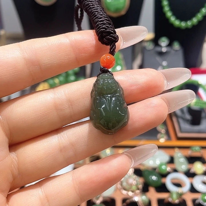 和田玉（碧玉）未镶嵌颈饰