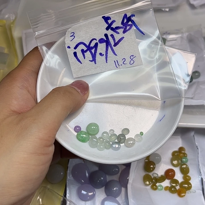 定制翡翠未镶嵌不