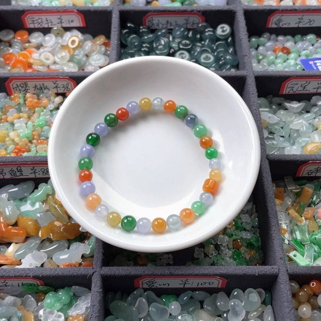 翡翠未镶嵌颈饰mollkjjkkkkll